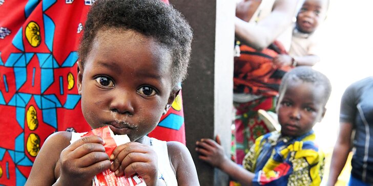 Pomozte dětem trpícím podvýživou: příspěvek na speciální výživu i pitnou vodu