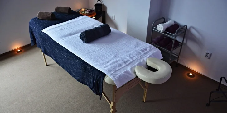 Prázdniny pro vaše tělo: relaxační i exotické masáže dle výběru ze 7 druhů