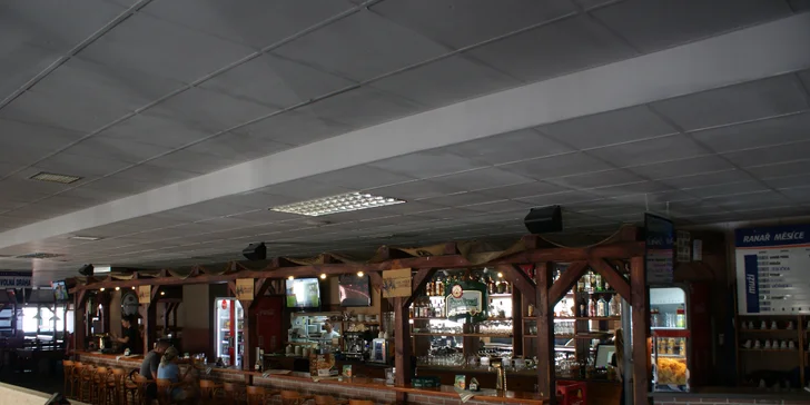 Zábava pro partu i rodinu: 60 minut bowlingu a k tomu jedna pizza