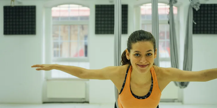 Jóga a fitness v závěsných vacích: 1, 3, 5 nebo 10 hodin Levi Yogy