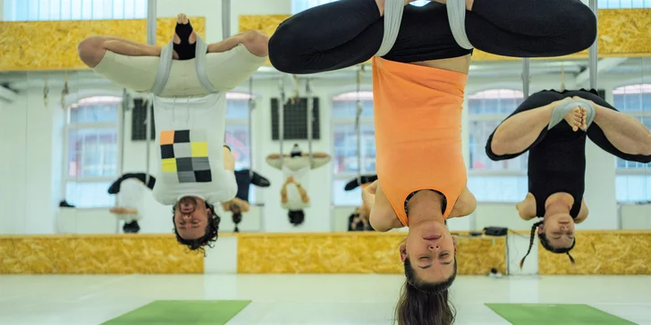 Jóga a fitness v závěsných vacích: 1, 3, 5 nebo 10 hodin Levi Yogy
