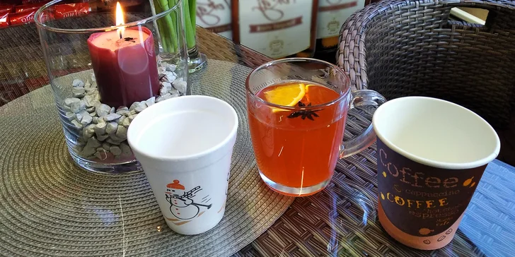 Lahodné zahřátí: svařené víno Merlot nebo zimní Aperol pro 1 či 2 osoby