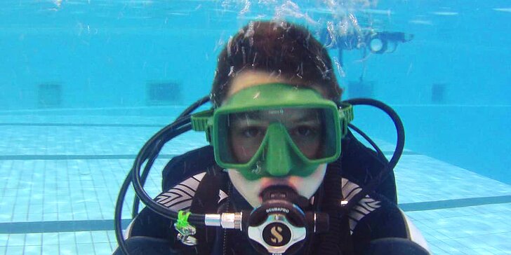 Potápěčem na zkoušku: ponor s instruktáží a zapůjčením výstroje pro děti i dospělé