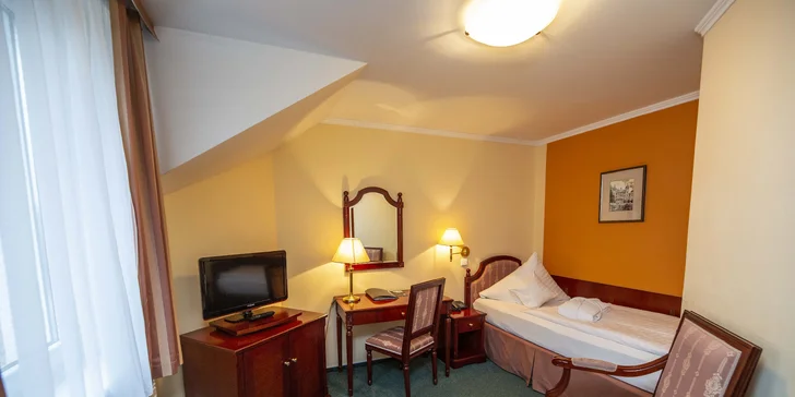 Relax v Mariánských Lázních: polopenze, wellness procedury a bazén