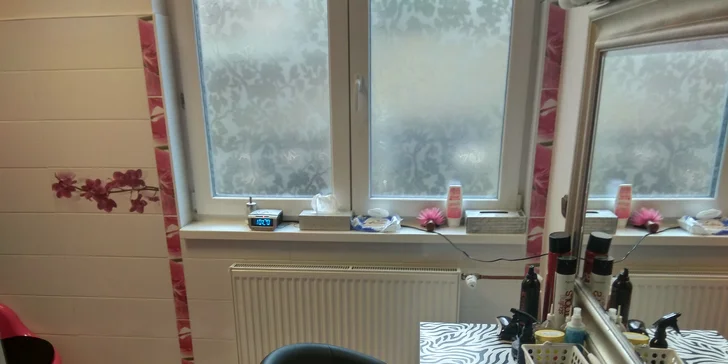 Kompletní kadeřnická péče: melír, střih, styling i keratinová kúra a dárek k tomu