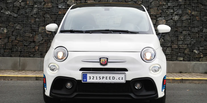 Malé auto s pořádným výkonem: zapůjčení Fiatu 500 Abarth na 1, 7 či 15 dní