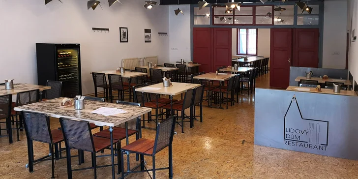 Dobrota s sebou: hlavní chod a polévka z poledního menu v restauraci Lidový dům