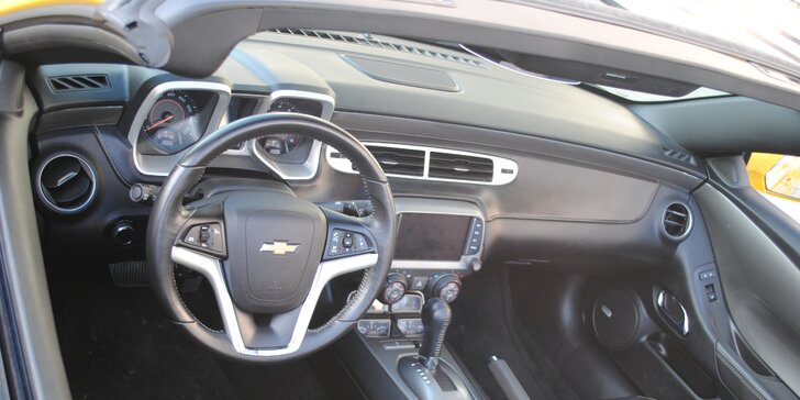 Zážitková jízda ve sporťáku: Chevrolet Camaro k zapůjčení na 6, 12 nebo 24 hod.