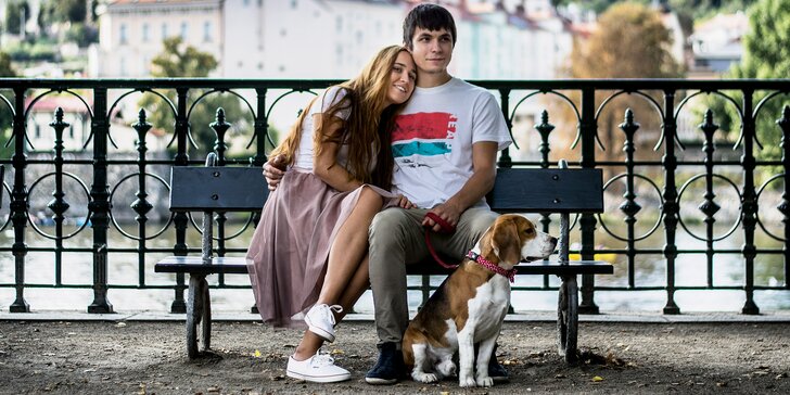 Romantické párové focení v pražských ulicích: 30 vytištěných fotek i videoprezentace