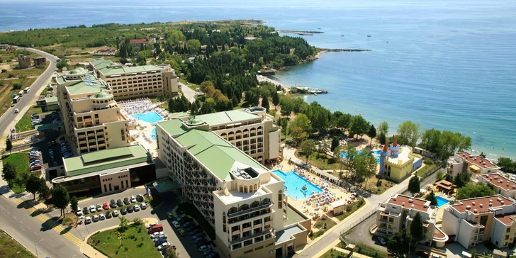 Do Nesebaru nejen s dětmi: 4* hotel s aquaparkem, all inclusive i možností wellness