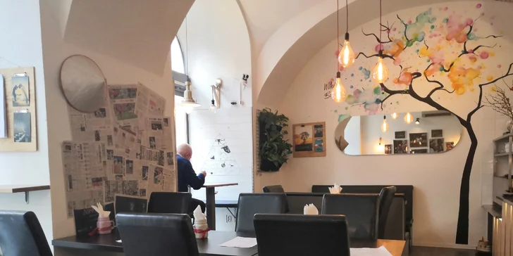 Kurz přípravy letních závitků pro 2 i 4 osoby: zaučení od mistra i závěrečná konzumace