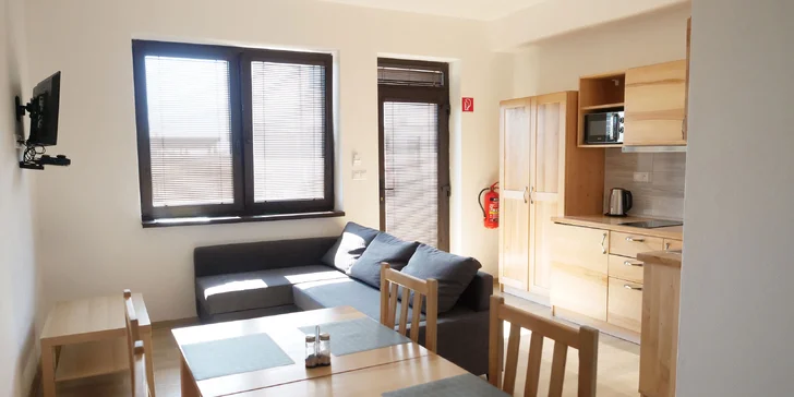 Relax na Slovensku pro pár i partu: studio či apartmán s balkonem, 25% sleva do termálů
