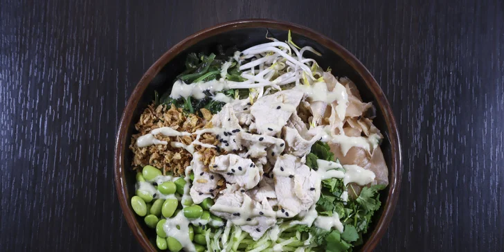 Havajský hit: poke bowl menu s lososem i krevetami, 2 předkrmy a pití pro 1 či 2 os.