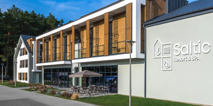 Dovolená u Baltského moře: moderní resort s wellness, venkovním bazénem a polopenzí, 5 min. od pláže