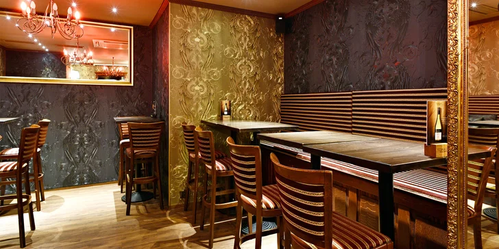 Posezení na Vinohradech: tapas a Aperol Spritz nebo limonáda pro 1 i 2 osoby