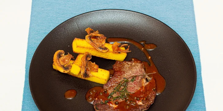 Romantické rande: hodina v privátním wellness a 3chodové menu pro 2 osoby