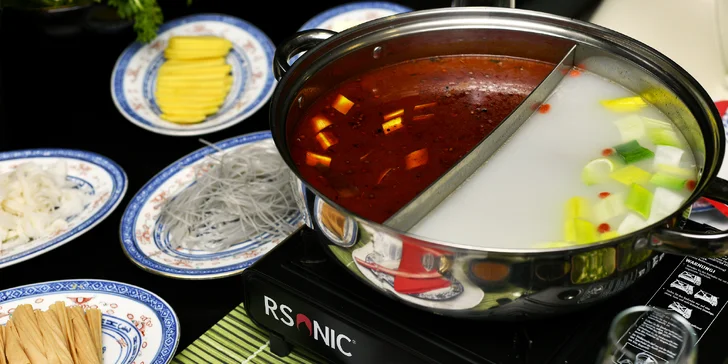 Sněz, co můžeš: asijský hot pot s masem, zeleninou či houbami pro 2 + láhev prosecca