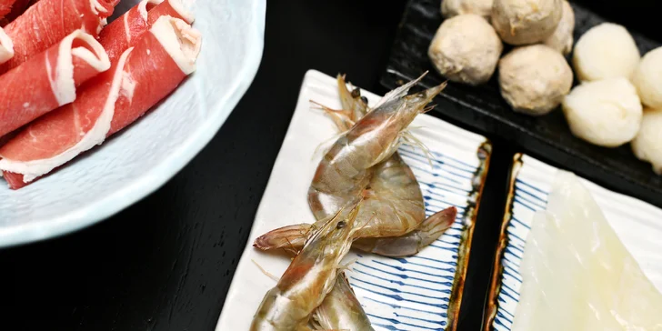 Sněz, co můžeš: asijský hot pot s masem, zeleninou či houbami pro 2 + láhev prosecca