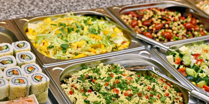 Kilo jídla dle výběru v bistru Vegan Life: wrapy, saláty, sushi, nudle i sójové maso