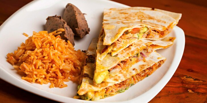 Burrito nebo quesadillas pro 2: kuřecí, vepřové nebo chilli con carne