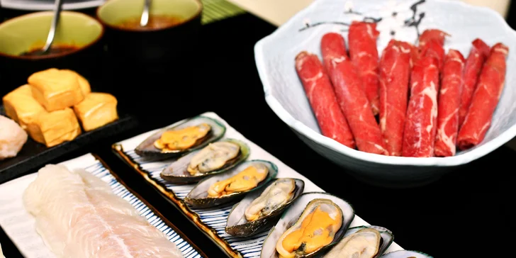Sněz, co můžeš: asijský hot pot s masem, zeleninou či houbami pro 2 + láhev prosecca
