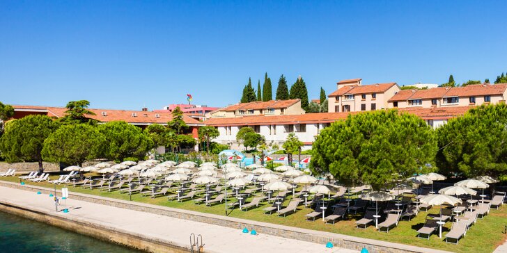 Hotel přímo na břehu slovinského moře s polopenzí a neomezeným vstupem do aquaparku
