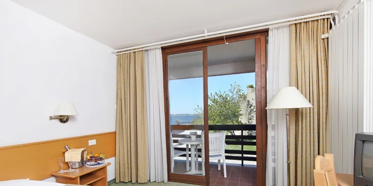 Hotel přímo na břehu slovinského moře s polopenzí a neomezeným vstupem do aquaparku