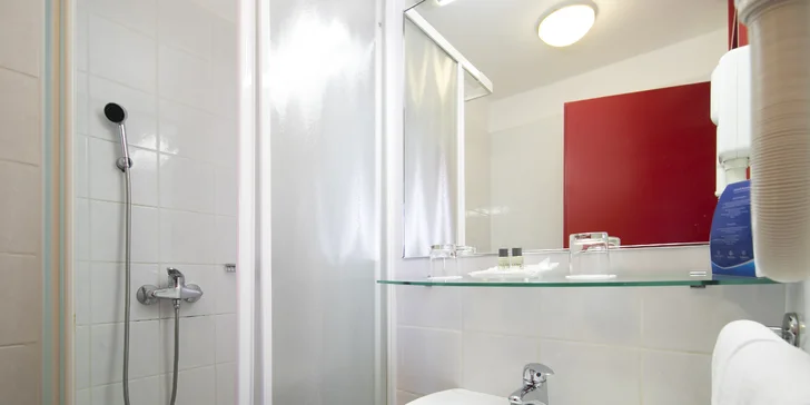 Hotel přímo na břehu slovinského moře s polopenzí a neomezeným vstupem do aquaparku