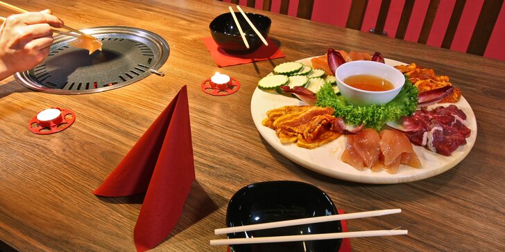 Ugrilujte si korejské BBQ: 3 druhy masa, krevety i příloha