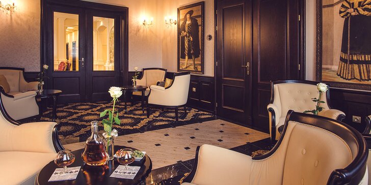 Pobyt v Jindřichově Hradci: honosný hotel v centru, luxusní pokoj a snídaně