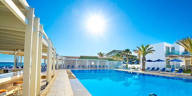 4* hotel s all inclusive přímo na pláži Adelianos Kampos nedaleko Rethymnonu
