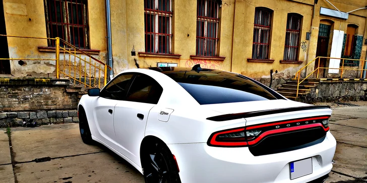 Superjízda v Dodge Charger na 15–60 minut včetně paliva