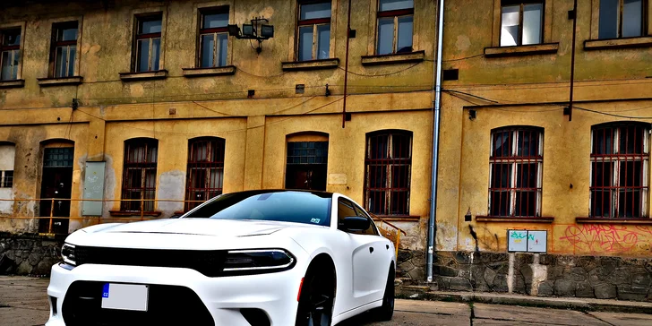 Superjízda v Dodge Charger na 15–60 minut včetně paliva