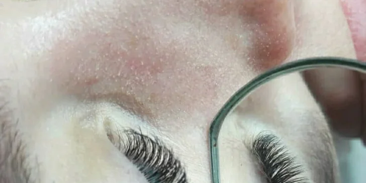 Nádherné oči: Lash lifting i prodlužování řas metodou Volume lashes