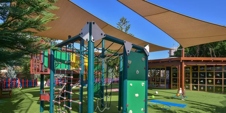 4* dovolená v oblíbeném letovisku Stalida: krásný resort u pláže, aquapark a animátoři