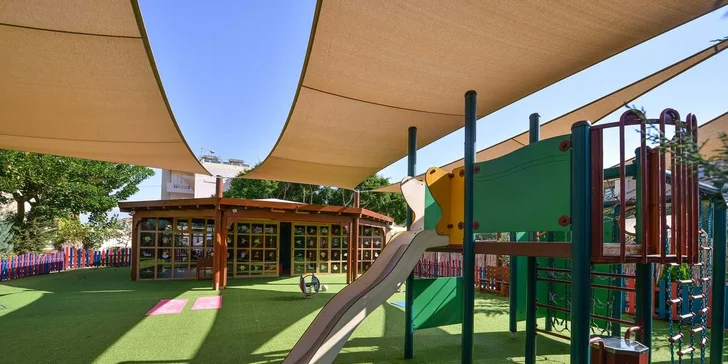 4* dovolená v oblíbeném letovisku Stalida: krásný resort u pláže, aquapark a animátoři