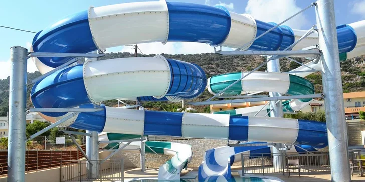 4* dovolená v oblíbeném letovisku Stalida: krásný resort u pláže, aquapark a animátoři