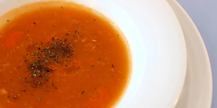 Řecké menu pro dva: mušle, kalamáry, mořský vlk, mix dezertů i víno