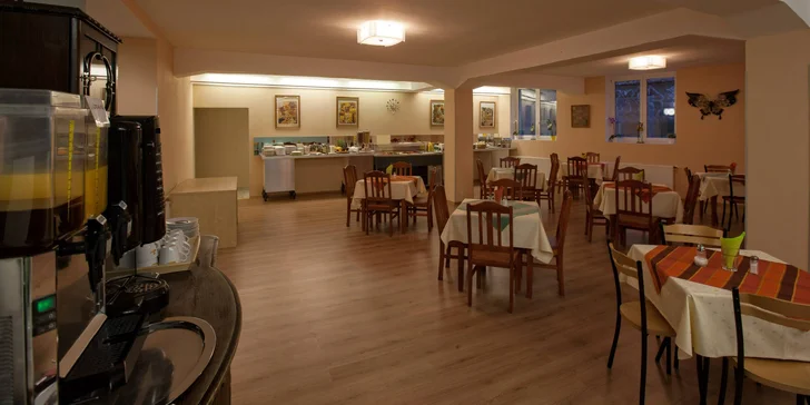 Pobyt poblíž historického centra Prahy: apartmán nebo pokoj se snídaní