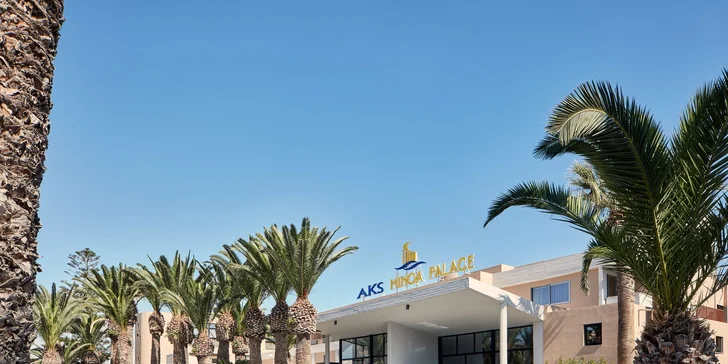 Relax na písčitých plážích 7 km od Heraklionu: hotel jen pro dospělé a s all inclusive