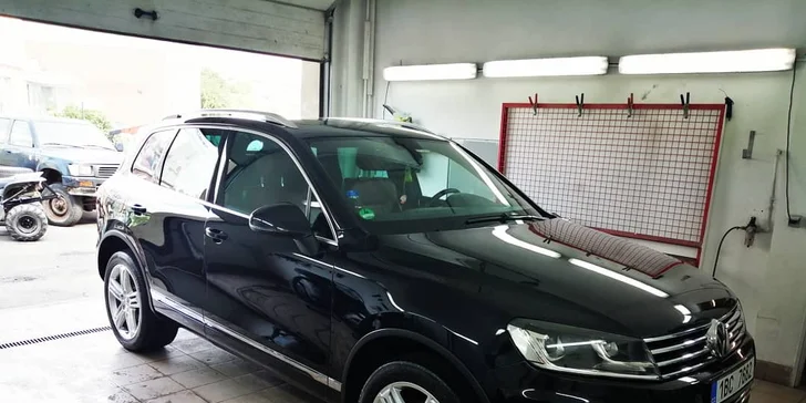Nebuď prase u NC Královo Pole: dopřejte svému autu 1–4,5 hod. detailního čistění