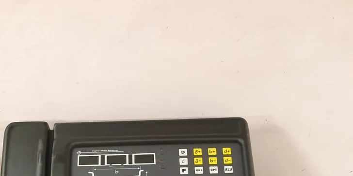 Přezutí nebo výměna pneumatik osobního automobilu s disky do velikosti 18"