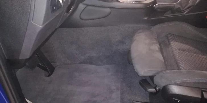 Auto jako nové: mytí karoserie, čištění interiéru i kompletní péče