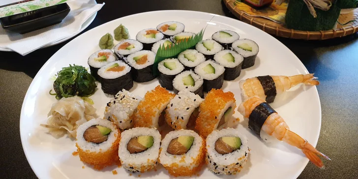 Jde se na sushi: sety 26 až 44 kousků s lososem, úhořem i krevetami