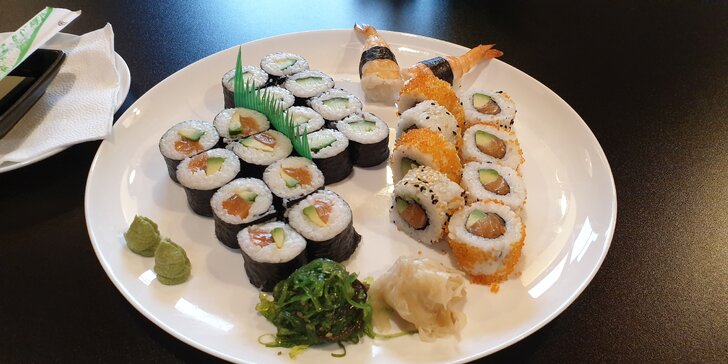 Jde se na sushi: sety 26 až 44 kousků s lososem, úhořem i krevetami