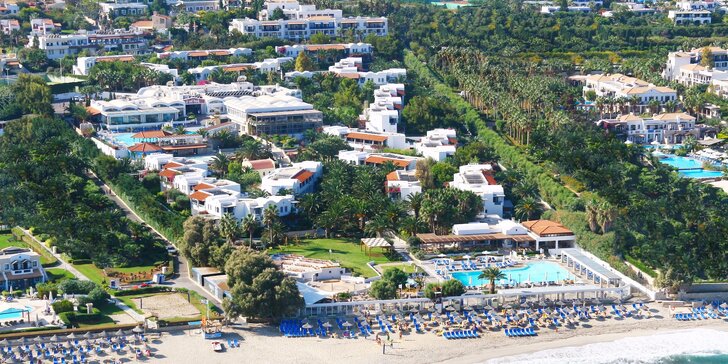 Kouzelné pláže letoviska Hersonissos. 4*+ resort s all inclusive i zázemím pro rodiny