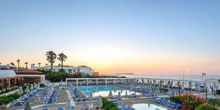 Kouzelné pláže letoviska Hersonissos. 4*+ resort s all inclusive i zázemím pro rodiny