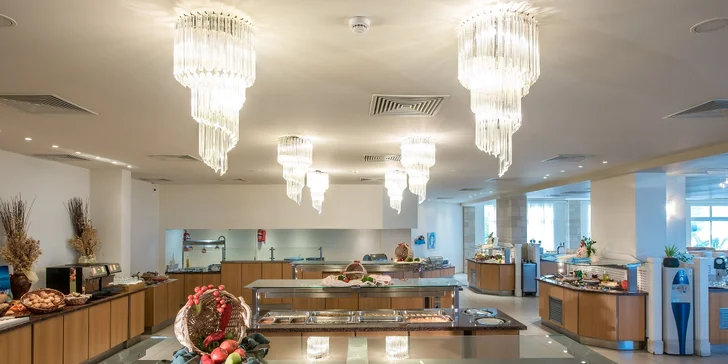 Kouzelné pláže letoviska Hersonissos. 4*+ resort s all inclusive i zázemím pro rodiny