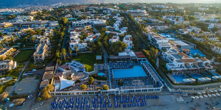 Kouzelné pláže letoviska Hersonissos. 4*+ resort s all inclusive i zázemím pro rodiny
