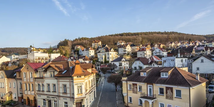 Rozplyňte se blahem v srdci Luhačovic. Na výběr polopenze, privátní wellness, masáže